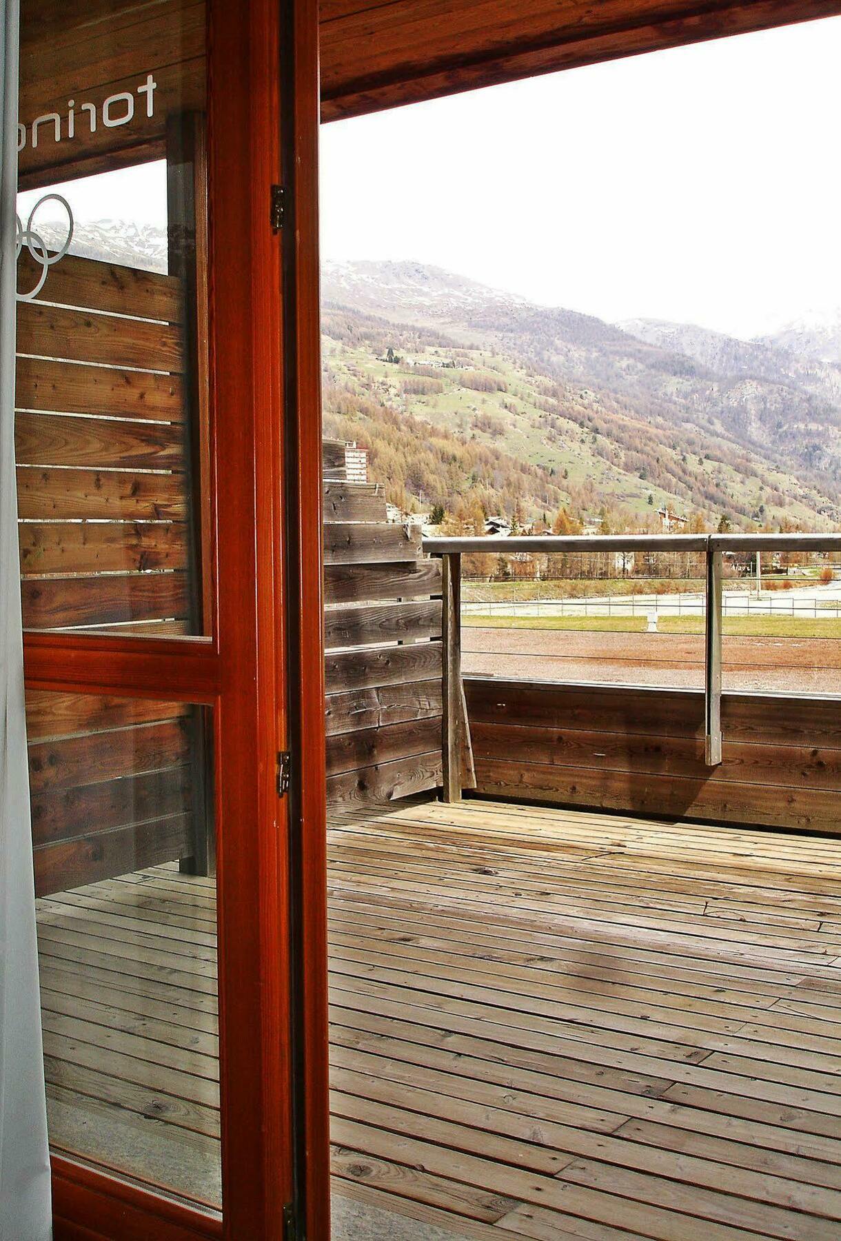 Pragelato Ski Jumping Hotel Праджелато Экстерьер фото